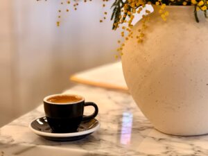 Café de especialidad y brunch en Eggocéntrico cerca del Bernabéu